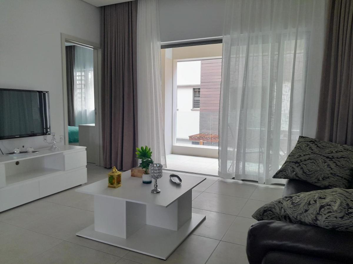 Appt Neuf De 2Ch Ds Residence Avec Piscine, Route Cotiere Grand Bay Ngoại thất bức ảnh