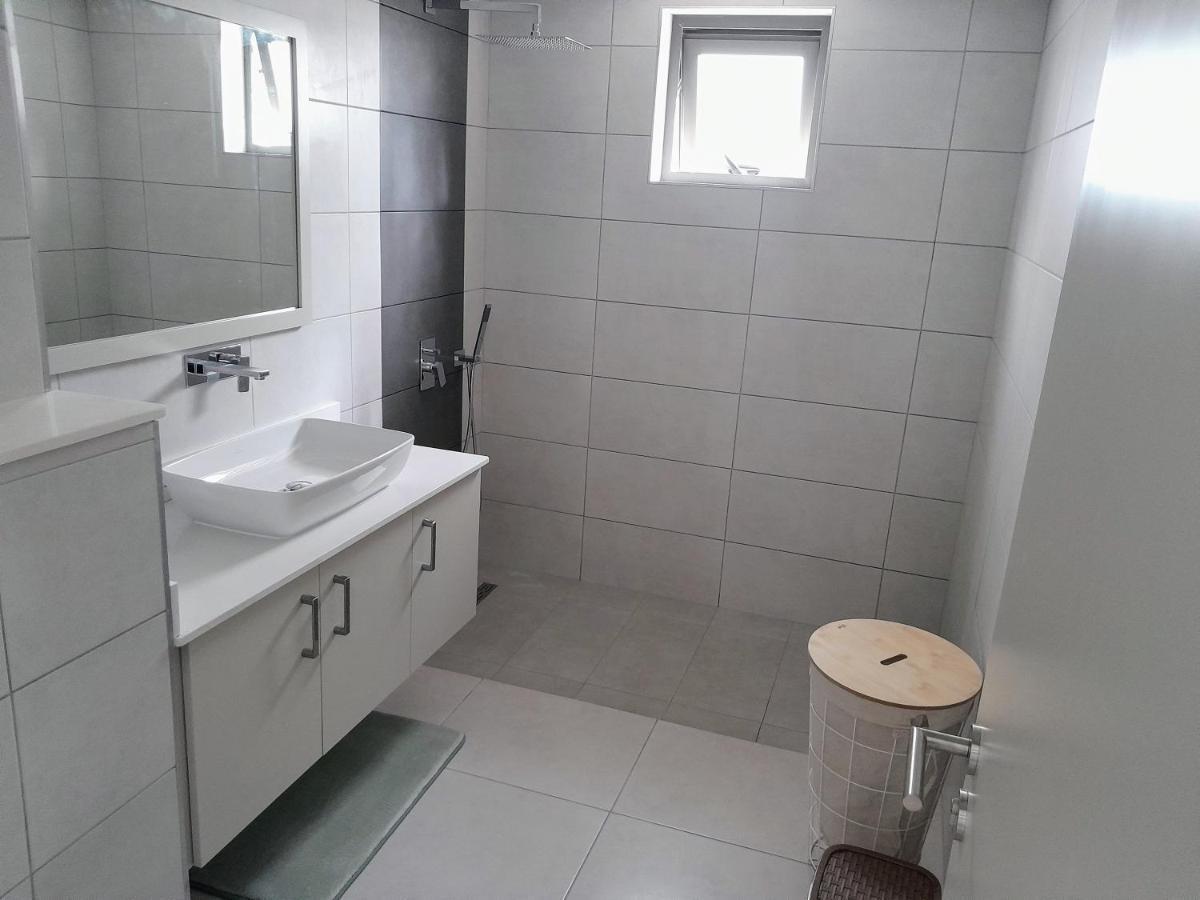 Appt Neuf De 2Ch Ds Residence Avec Piscine, Route Cotiere Grand Bay Ngoại thất bức ảnh